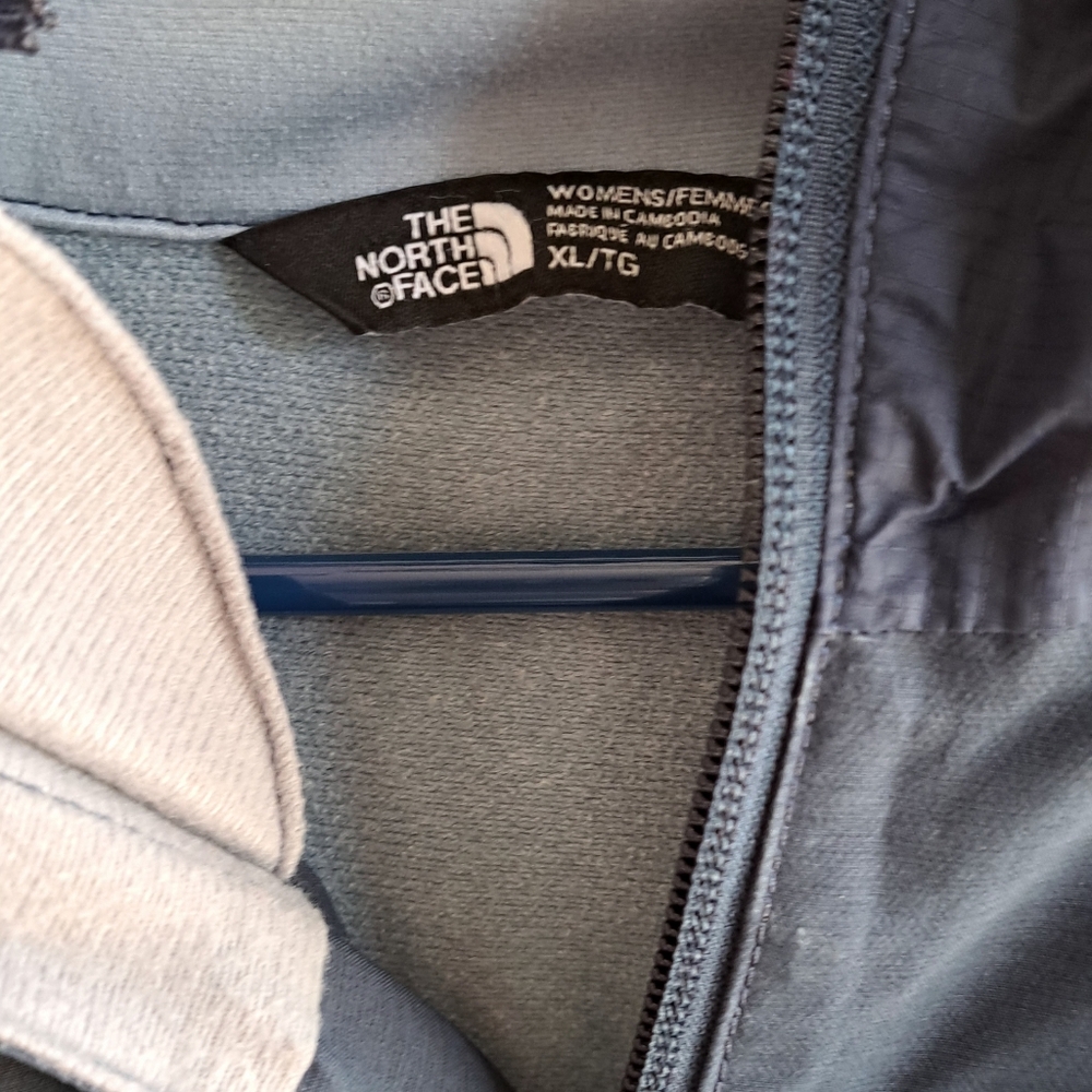 Women's North Face winter jacket, blue with interior shell, warm size XL - Picture 2 of 8